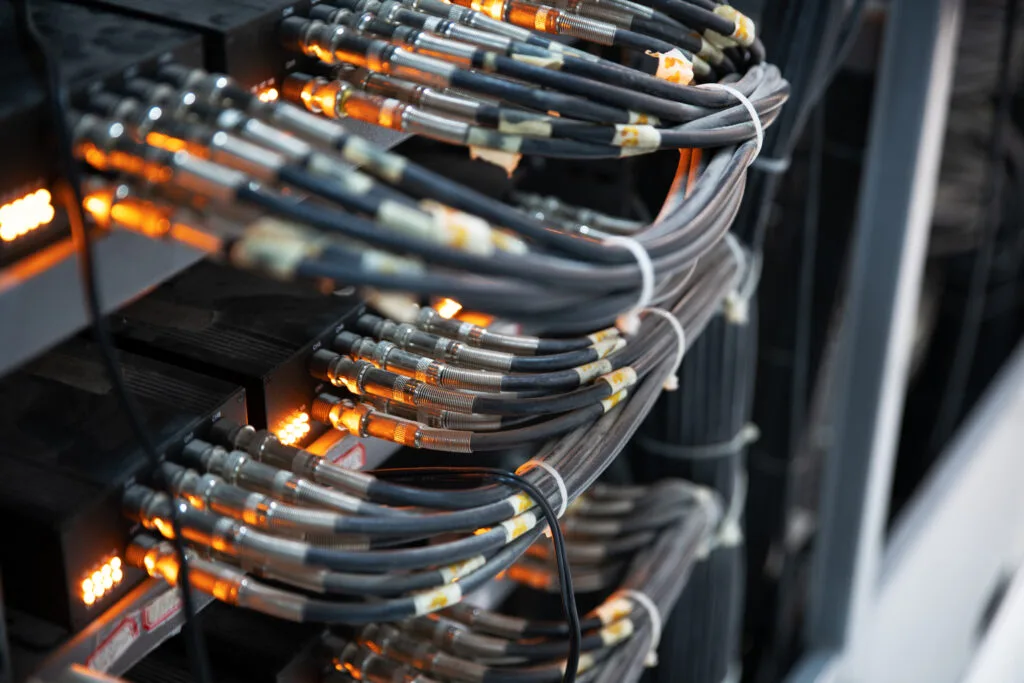 Professional network design, cabling, and implementation for secure IT infrastructure